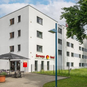 Das Serways Hotel Bruchsal West an der A5.